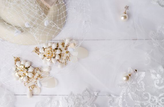 佐賀市白山にある工房ではオーダーメイドのピアス等を作っております