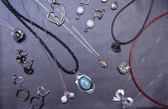 佐賀市にある工房でオーダーメイドのブレスレットも製作いたします